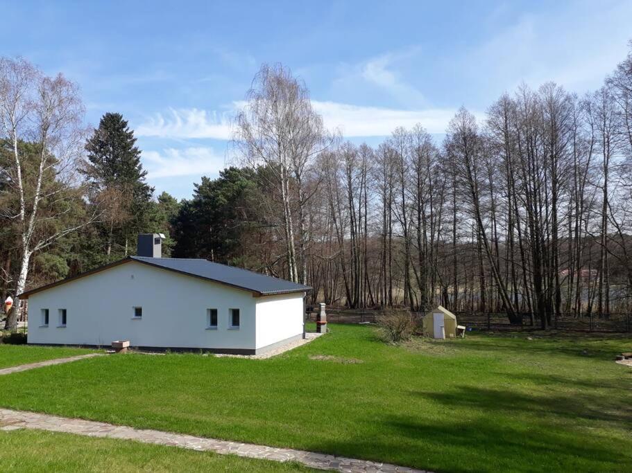 Haus Wilma Gruene Idylle Im Wald Direkt Am See Wendisch Rietz Exterior photo